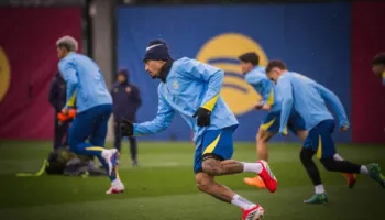 Stërvitje me grupin para Osasunës, tre rikthime të rëndësishme për Flickun te Barcelona