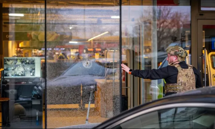 Sulmi me armë në Kiev, shkon në 6 numri i viktimave, mes tyre edhe autori