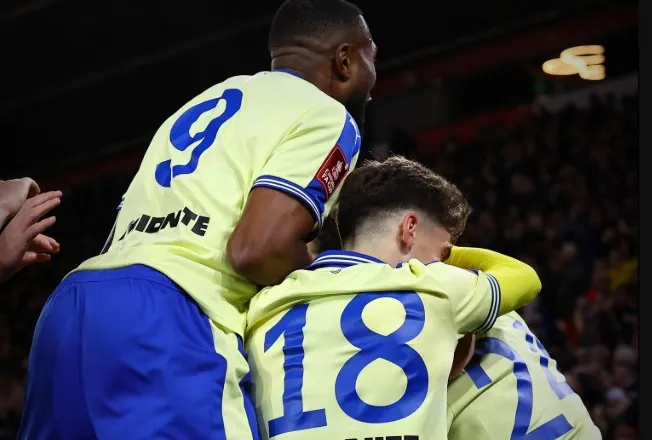Surpriza e radhës në FA Cup, Southampton eliminon Arsenalin (video)