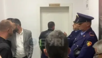 Syri Tv/ Dështon mbedhja e Këshillit Bashkiak Bulqizë, banorët e fshatit Gjoricë kundër paneleve fotovoltaike