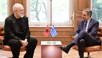 Takimi me Ramën në Athinë, Mitsotakis: Greqia mbështet Shqipërinë në procesin e anëtarësimit në BE