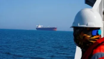 Teherani ‘rihap’ Hormuzin, por vijon bllokada amerikane! Trump: Do të arrihet një marrëveshje brenda 2 ditësh