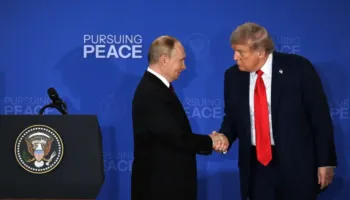 Telefonata Putin-Trump, presidenti rus propozon armëpushim të përkohshëm me Ukrainën më 9 maj