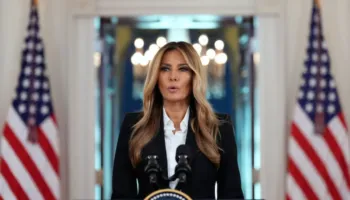 “Thashethemet duhet të ndalen”, Melania Trump mohon lidhjet me Epstein