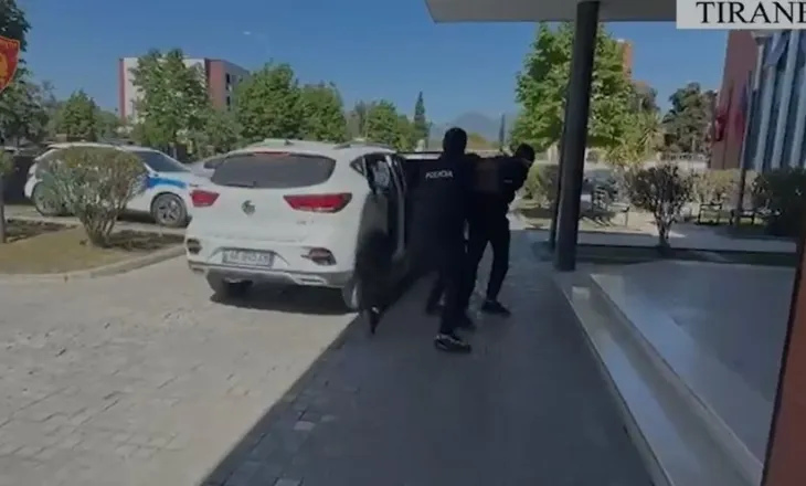 Theu masën “Arrest në shtëpi” dhe vodhi në dy banesa, pranga të riut në Astir