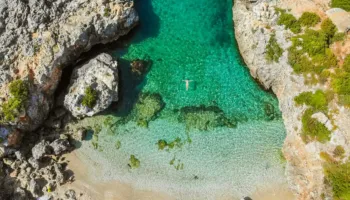 “Travel and Tour World”: Plazhe magjike dhe aventura pa fund. Shqipëria, destinacioni i vitit 2026