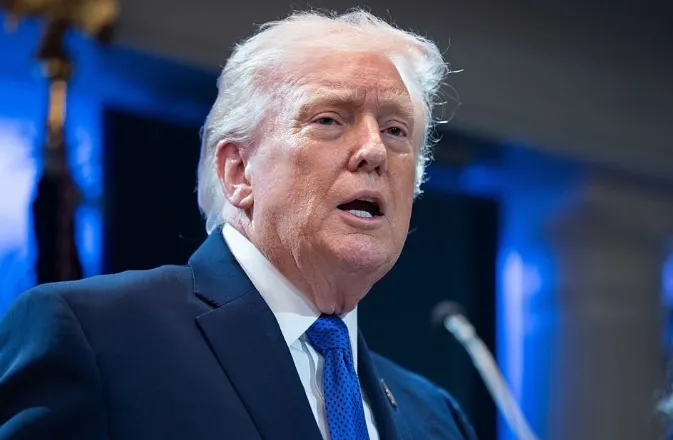 Trump: Irani ndodhet në kolaps, kërkuan hapjen urgjente të Hormuzit!