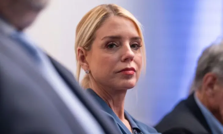 Trump shkarkon Prokuroren e Përgjithshme Pam Bondi, kush e zëvendëson