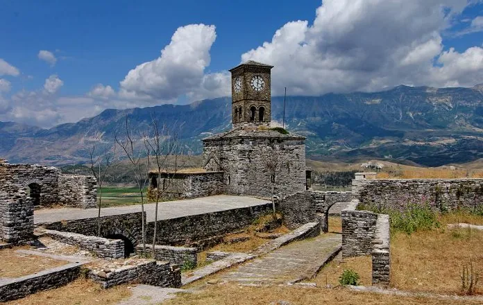 TTW: Nga monumentet te mirëqenia, turizmi kulturor transformon jugun e Shqipërisë