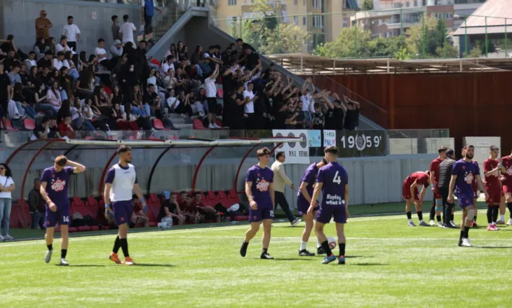 Turneu i futbollit nëpër shkolla ngjall interes të madh, mësohen çiftet finaliste për meshkuj dhe femra