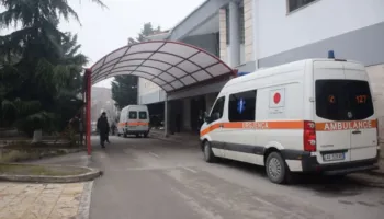 U ankua se i pikonte tavani, policia bën zbulimin e papritur në shtëpinë e fqinjës