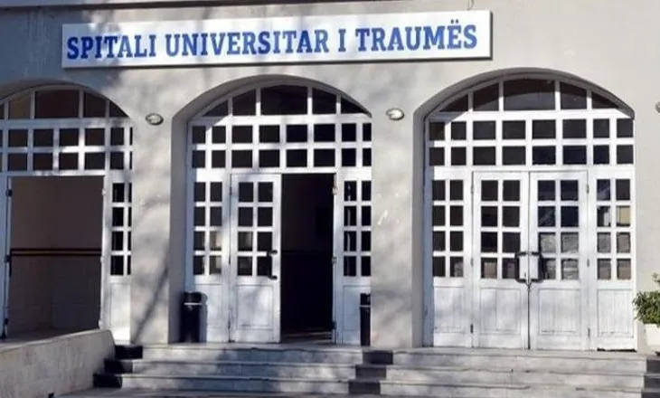 U godit me gur në kokë nga motra e mitur gjatë lojës, 4-vjeçari ndërron jetë në Spitalin e Traumës