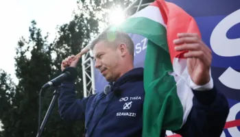 U rrit në hijen e “shefit Orbán” dhe e rrëzoi, njihuni me Péter Magyar. U bë i njohur nga një video në YouTube