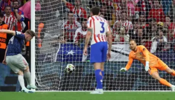 Vendosin penalltitë, Atletico Madrid dhe Arsenal bëjnë “paqe” në gjysmëfinalen e parë (video)