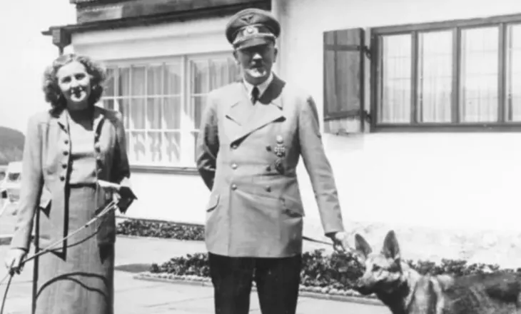 Vetëvrasja e Hitlerit me gruan Eva Braun dhe qentë e tyre, ditët e fundit në bunkerin nëntokësor dhe testamenti i tij