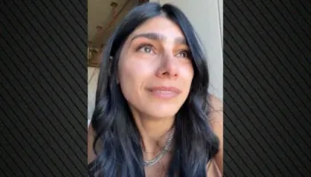 VIDEO / Sulmet në Liban, Mia Khalifa e përlotur: Amerika dhe Izraeli, shtete terroriste!