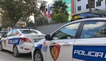 Vodhën një market në Durrës, policia arreston dy autorët
