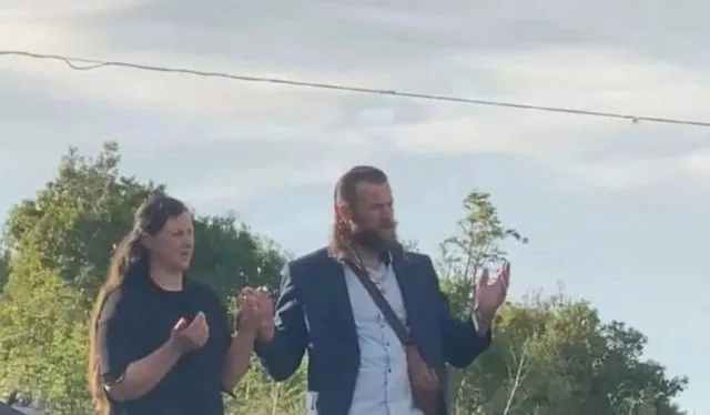 Vrasja e çiftit në Balldren, shpallen në kërkim tre autorët e dyshuar, ja motivi i ngjarjes