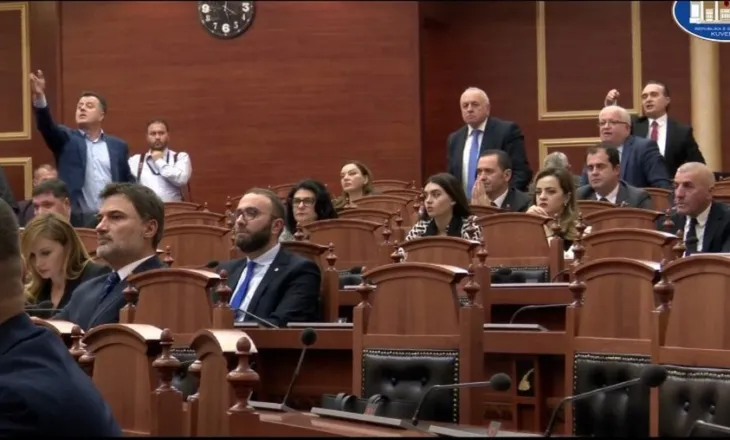 Zbardhet raporti i PD për funksionimin e Kuvendit, ja çfarë thuhet në dokumentin e dërguar drejt selive diplomatike