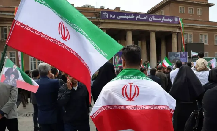 Zinxhirë njerëzish përqark centraleve, zbulohet plani i iranianëve pas kërcënimit të frikshëm të Trump