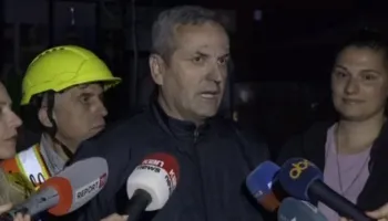 Zjarri në pallatin në Tiranë/ Goxhaj: Flakët nisën në një biznes në katin e parë, fasada ndihmoi në përhapjen e tyre