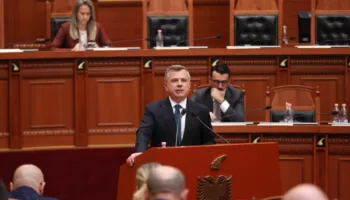 “1.3 miliardë euro të investuara në Shkodër”/ Balla: Ne krahasohemi vetëm me veten, kurrë me ju