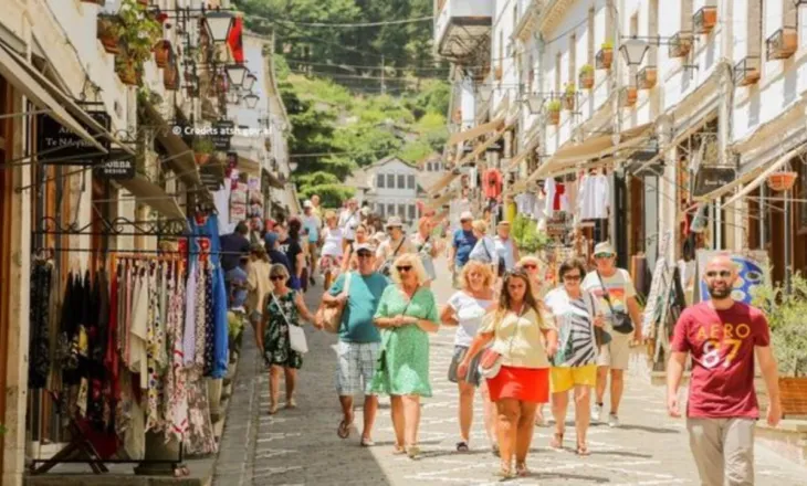 2.6 mln turistë në 4 muaj, rriten flukset turistike në Shqipëri, shtohen vizitorët nga Europa dhe Azia