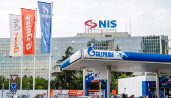 2 mld € “nga hiçi” për NIS, oferta që po trondit Serbinë
