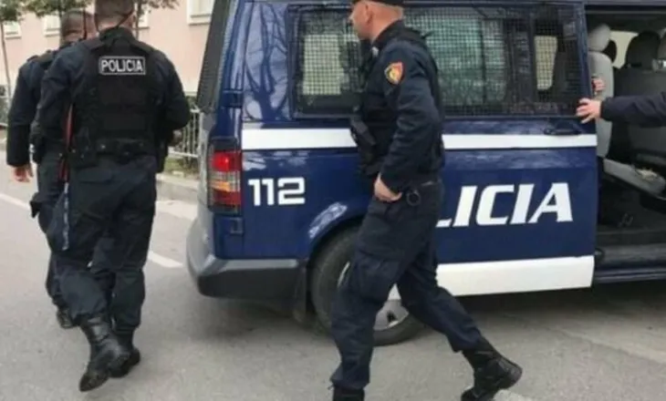 23-vjeçari u plagos, djali i ish-deputetit u drejtoi armën policëve