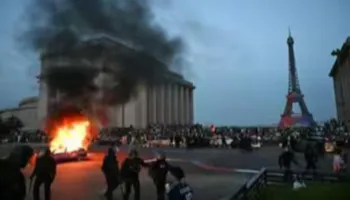 416 tifozë të arrestuar dhe shtatë policë të plagosur, Parisi në kaos gjatë festimeve për suksesin e PSG-së