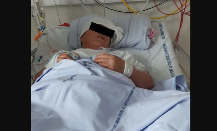 59-vjeçarja shqiptare pëson hemorragji cerebrale dhe mbetet në Danimarkë, familja kërkon mbështetje për ta shpëtuar