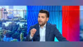 ‘8 Maj, protestë mbi qytetarinë…’/ Muçollari: Tragjedia në Durrës, dëshmi e dështimit të sigurisë dhe modelit të qeverisjes