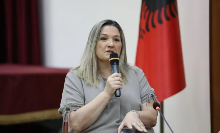 8 vite nga humbja e djalit, Flutura Açka: Ka ditë kur dhimbja merr peshën e së padurueshmes
