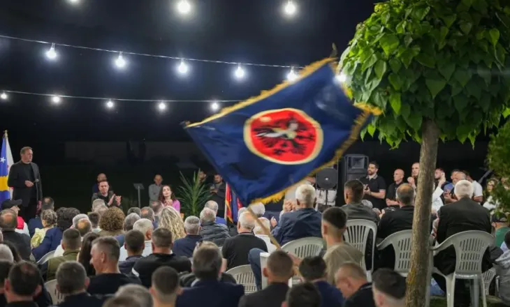 Abdixhiku dhe Osmani tubim me qytetarë te Lugu i Baranit: Kur populli zgjohet, ndryshimi nuk ndalet