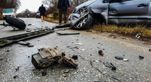 Aksident në aksin Elbasan–Peqin, tre të plagosur jashtë rrezikut për jetën