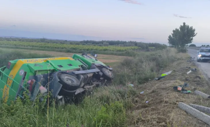 Aksident në fshatin Panaja të Vlorës, kamioni humb kontrollin dhe del nga rruga, raportohet vetëm për dëme materiale