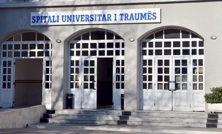 Aksidenti në Durrës/ I mituri u transportua të Spitali i Traumës, reagon Ministria e Shëndetësisë: Në gjendje të rëndë, ka dëmtime të shumta!