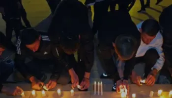 Aksidenti tragjik i mori jetën dy vogëlushëve/ Durrësi në zi, protestë në heshtje para Bashkisë: Merrni masa