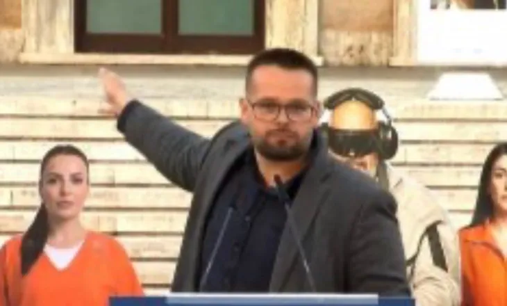 Akuza për dështimin e e-Albania, Gjonaj: Miliona euro dëm dhe qytetarët në kaos, teknologjia u shit si sukses