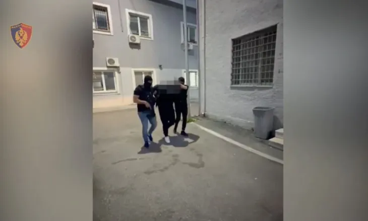 Akuzohet për trafikim të një kontejneri me 82 kg kokainë në Spanjë, përfundon arratia e 30-vjeçarit nga Vlora