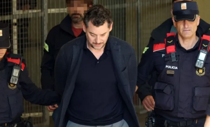 Akuzohet për vrasjen e babait të tij Isak Andiq, djali i themeluesit të ‘Mango’ jep dorëheqjen nga kompania