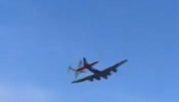 Alarm në bazën amerikane, përplasen dy avionë gjatë një shfaqjeje ajrore