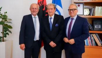 ‘Alarm për kapjen e shtetit, krimin e organizuar dhe integritetin zgjedhor’/ Berisha pret zyrtarët e CDU-së