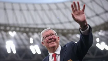 Alex Ferguson në spital para ndeshjes së United, reagon Carrick: Uroj që kjo fitore t’i japë një shtysë