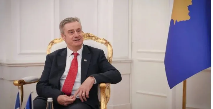 Ambasadori britanik në Kosovë: Pas zgjedhjeve, partitë të arrijnë kompromisin për presidentin e ri