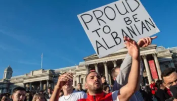Ambasadori shqiptar në Mbretërinë e Bashkuar: Britania duhet të ndalojë demonizimin e Shqipërisë
