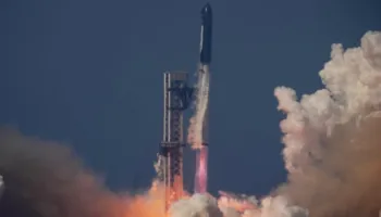 Anija gjigante kozmike e Elon Musk realizon testin kritik, SpaceX lëshon me sukses Starship V3