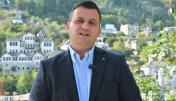 Antiterrori ‘zbarkon’ në Gjirokastër, hetohet përhapja e lajmit të rremë për kryebashkiakun Flamur Golemi!