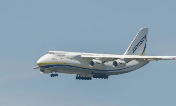Antonov në Kosovë, çfarë dihet për fluturimin e avionit të madh transportues