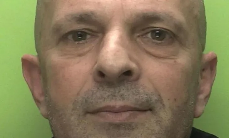 Armë dhe drogë brenda apartamentit në Britani, ruheshin nga një shqiptar/ Justifikimi përpara drejtësisë: Kam borxhe të grumbulluara nga sëmundja e vajzës
